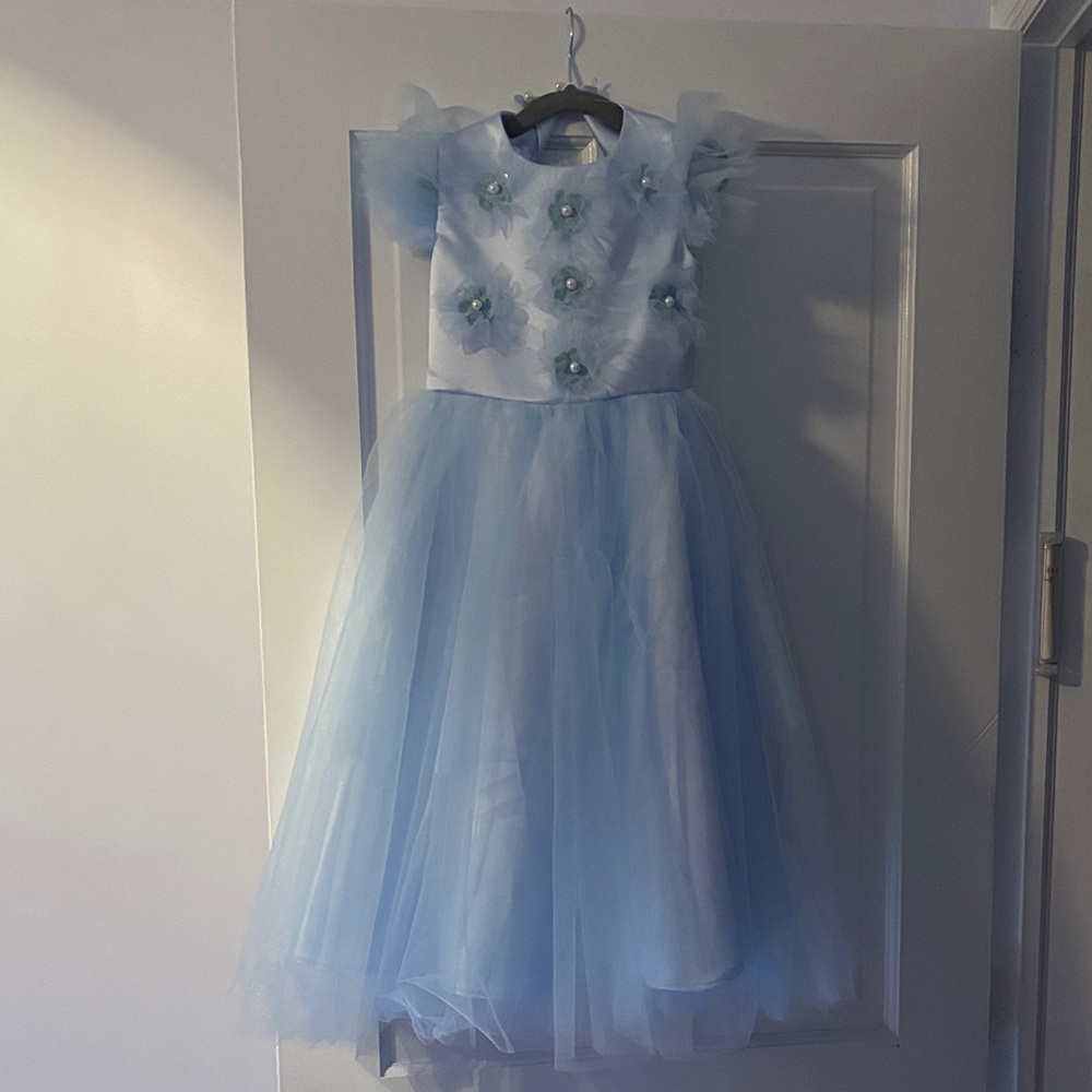 Elegant Blue Tulle Dress with Floral Accents